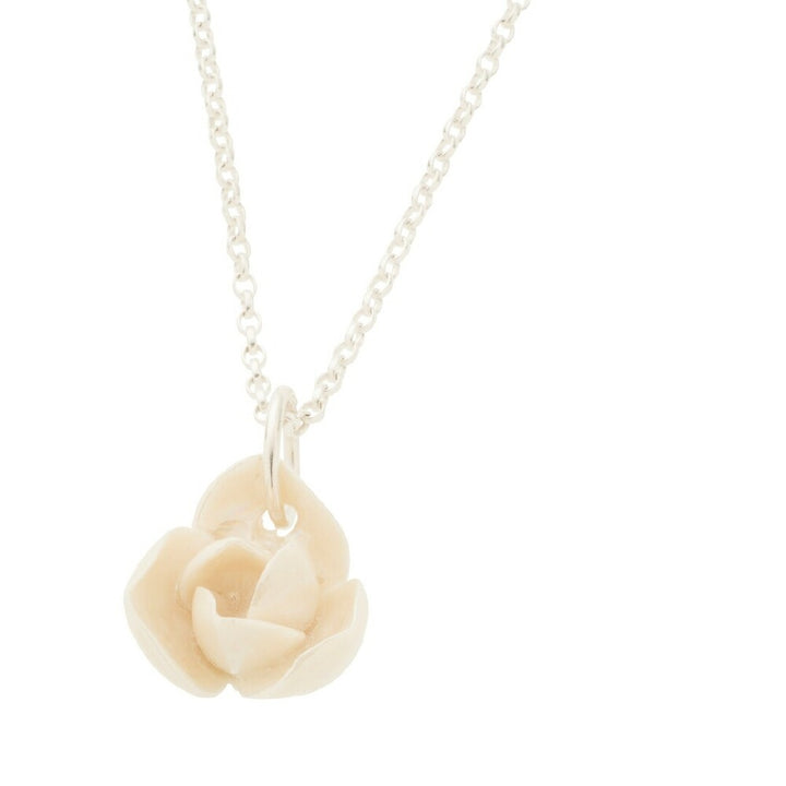Belleek Classic Jewellery Peony Necklace (Mother of Pearl) *AVAILABLE ONLY IN USA*