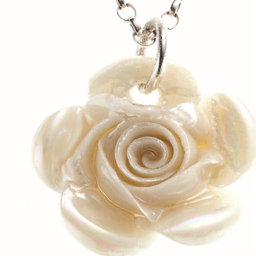 Belleek Classic Jewellery Rose Necklace (Mother of Pearl) *AVAILABLE ONLY IN USA*