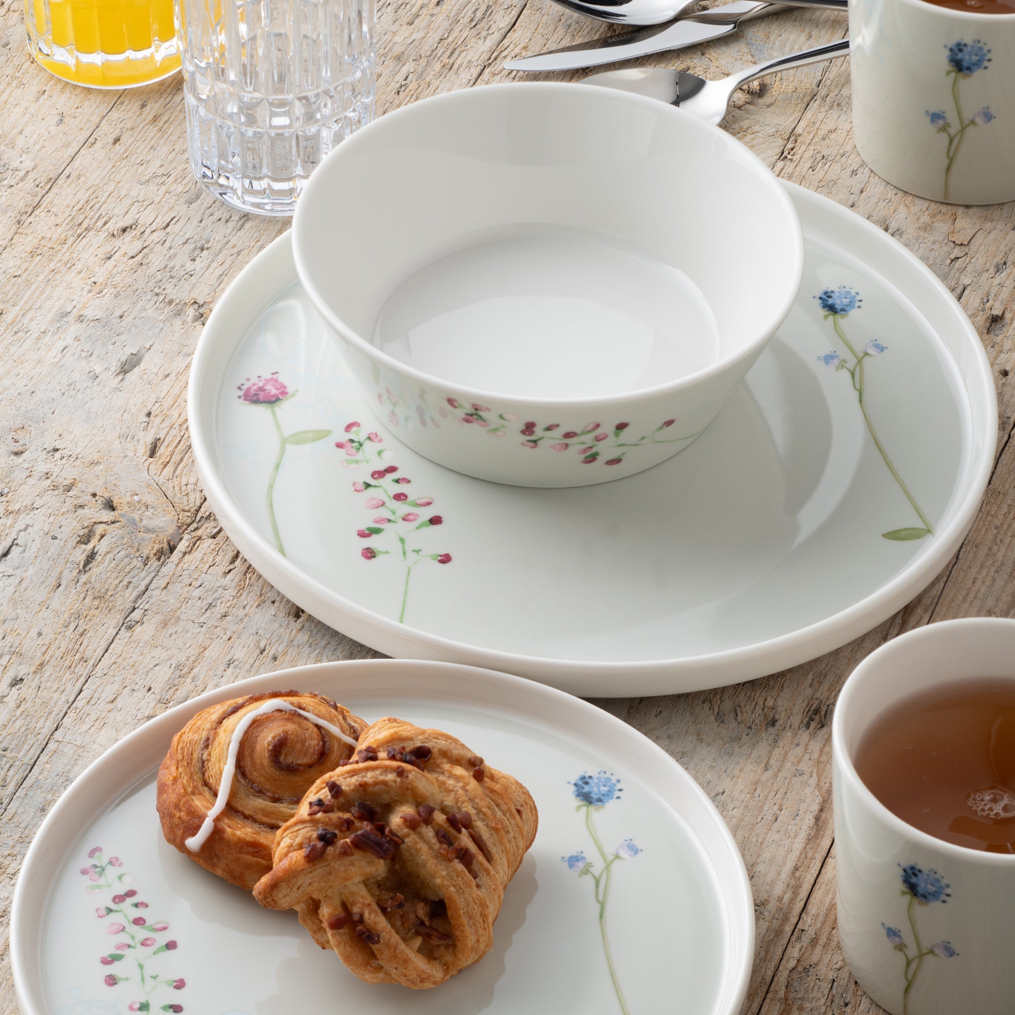 Aynsley Floral Spree 12 Piece Set – Belleek Pottery
